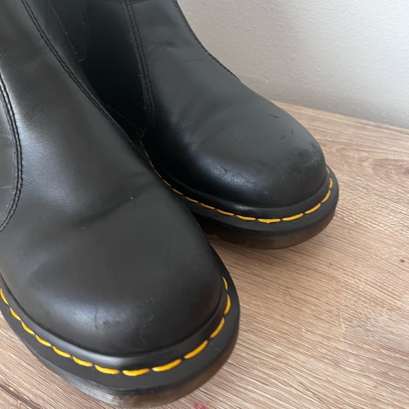 Dr. Martens 2976 Chelsea Boot - Women's,size 7 US , 5 UK , 38 - Picture 13 of 16